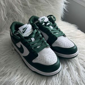 GS NIKE DUNKS “MICHIGAN STATE”